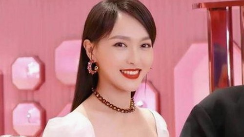最新免费黄色免费版带你了解娱乐圈的真实与反差