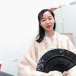 揭秘日批官方版下载：满足多样需求的内容平台